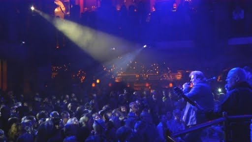 700 Fans umjubeln Howard Carpendale im Alando in Osnabrück