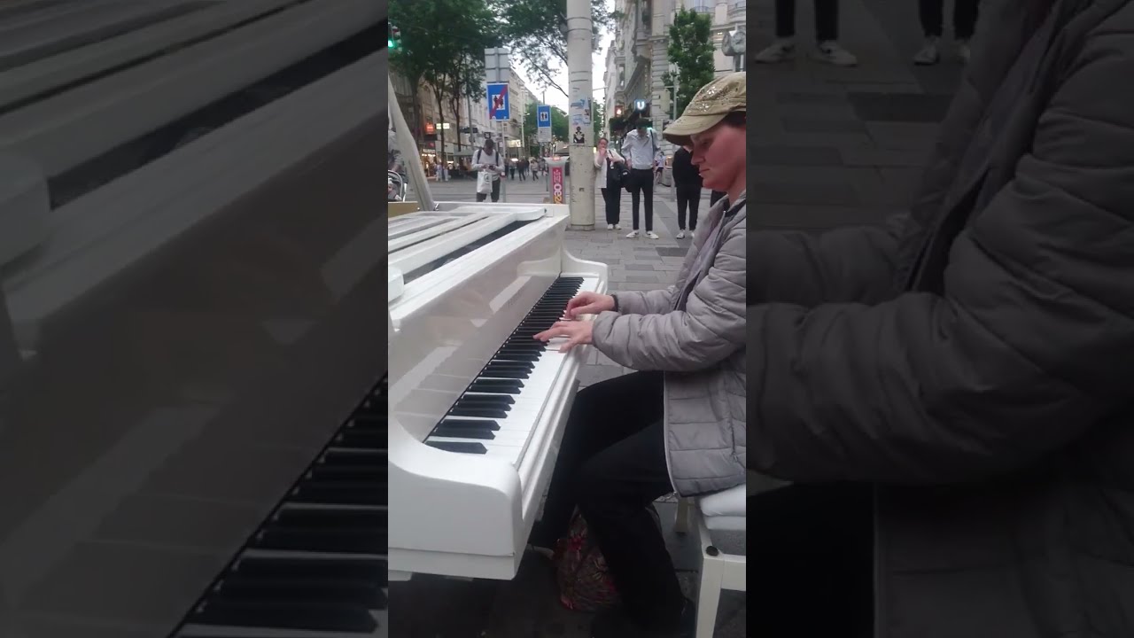 Street Piano! Open Piano 😇