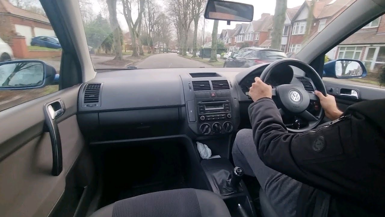 Volkswagen Polo 1.4 TDI (2006) - Cold Start, Revs and POV Drive