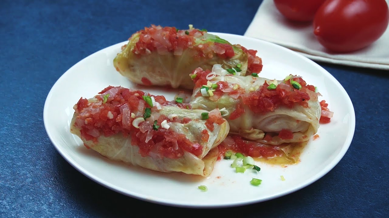 Grandma's Golumpki Recipe - Stuffed Polish Cabbage (Gołąbki)