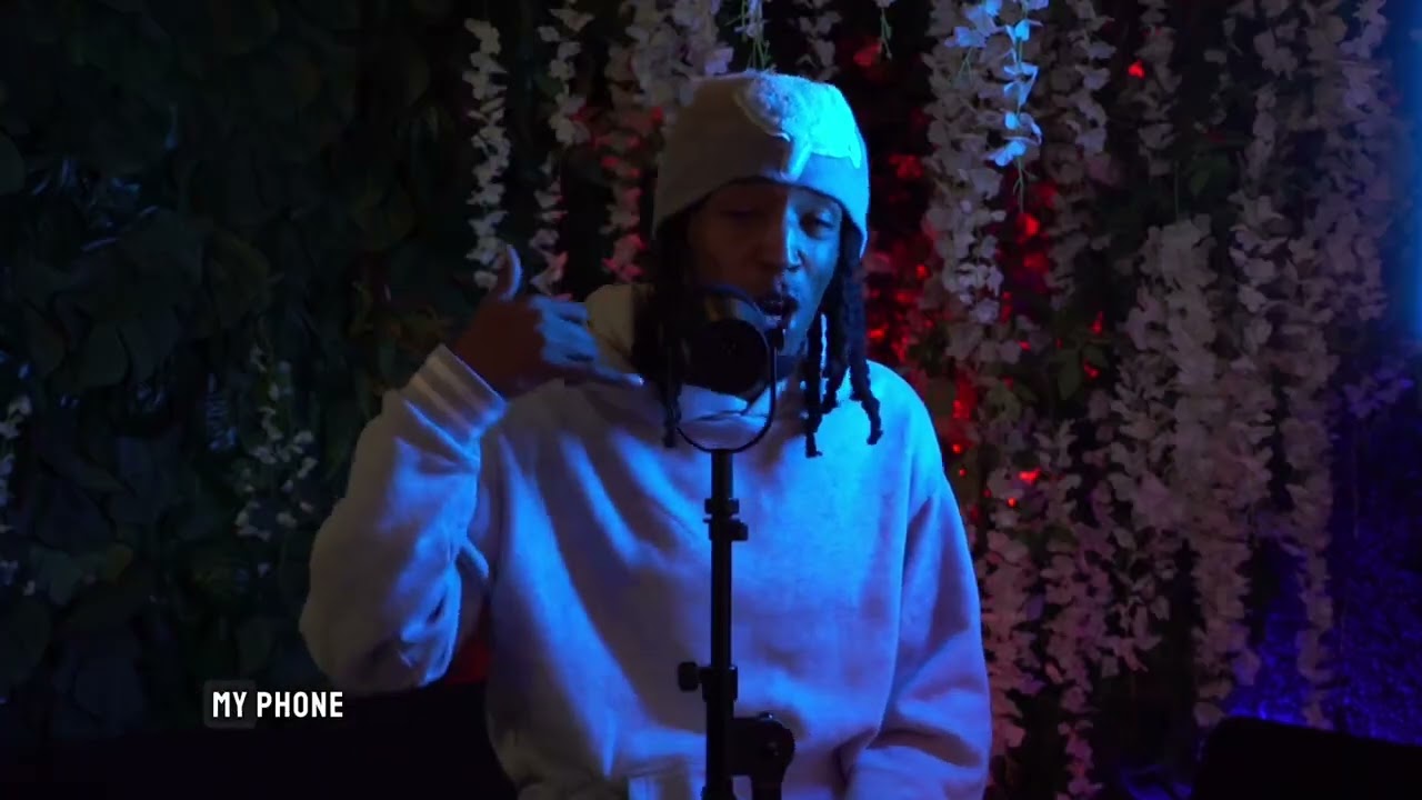 MontyyBandzz - Kiss Me Thru Da Phone (Live Performance)