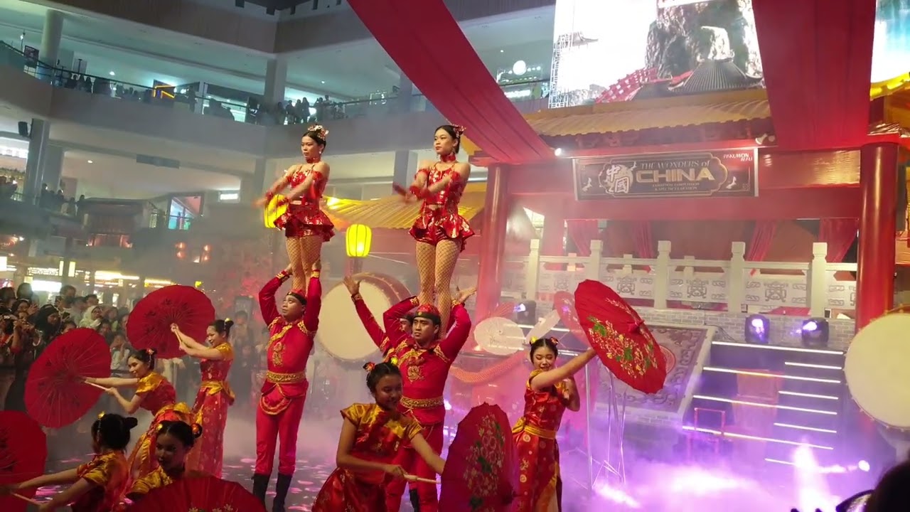 The Wonders of China - Lunar Acrobatic Show