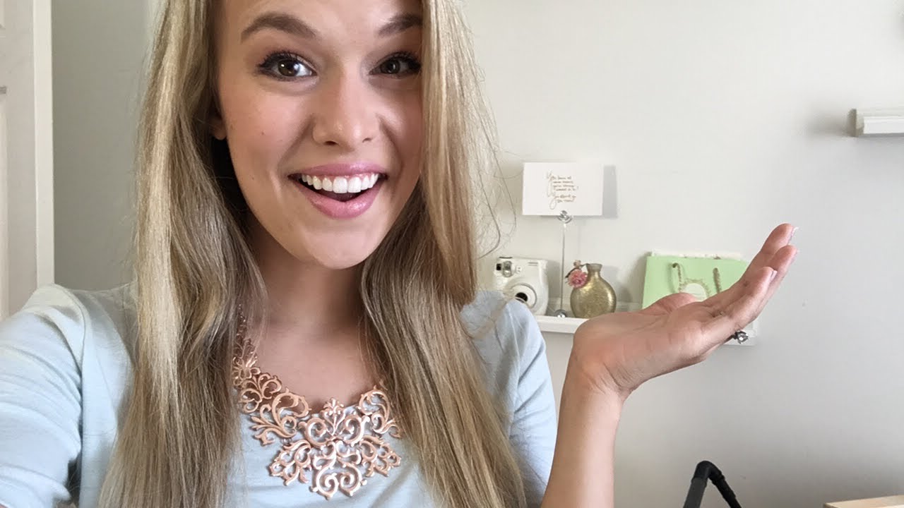 What to Bring to a Bridal Show as a Wedding Photographer
