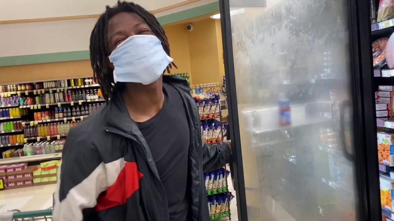 Random Roast Battle vs. Tweezy In Grocery Store . . .