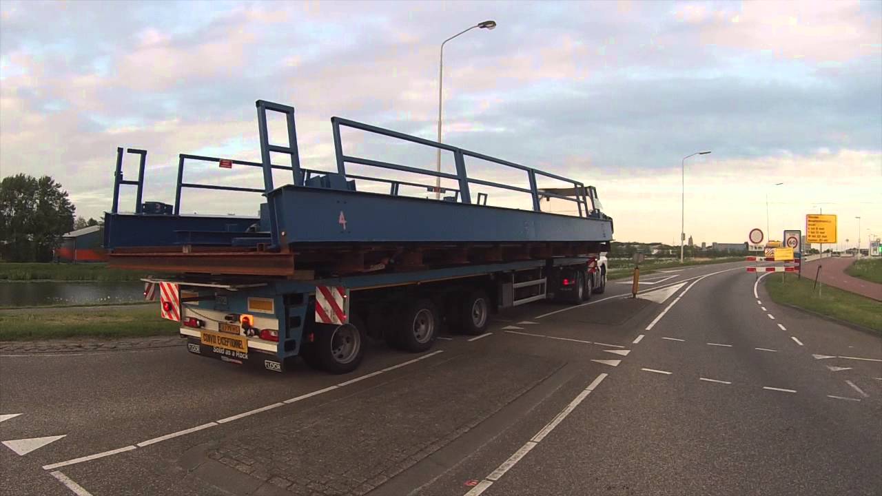 Balvert & Zn. B.V. - Breedte Transport Asfaltlift