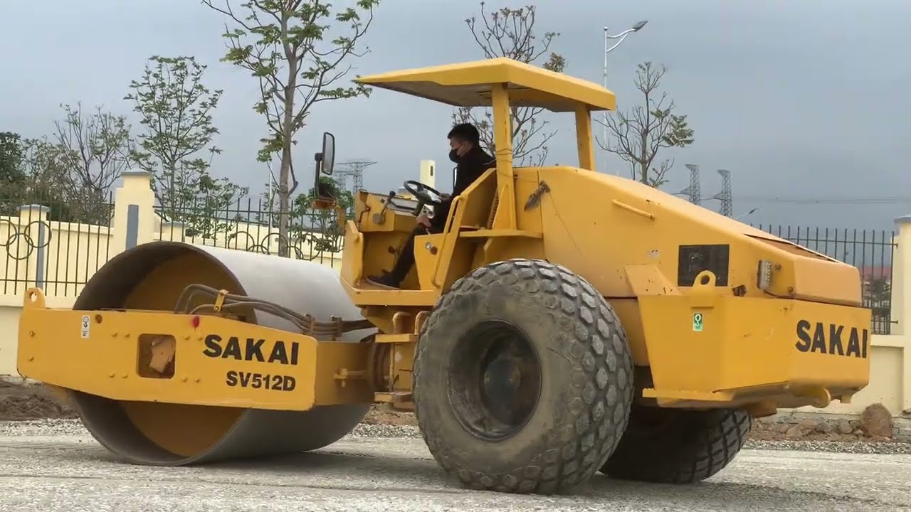 Máy Lu SAKAI Và Máy Ủi Lu Ủi Đất Đá Răm 