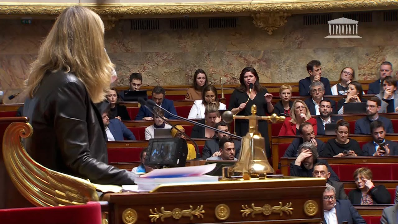 Retraites : je rappelle à l'ordre la présidente de l'Assemblée nationale, Yaël Braun-Pivet.