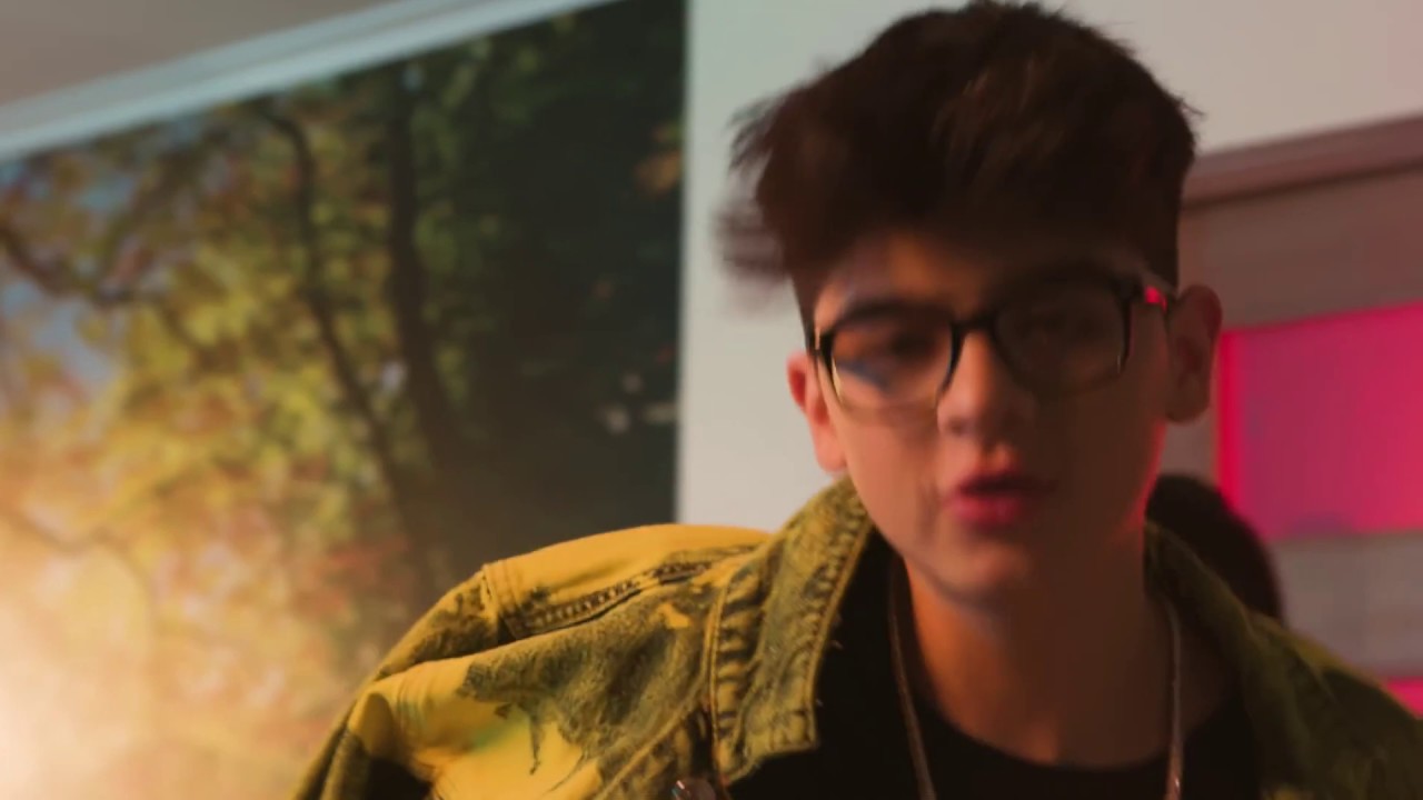 Max Valenzuela - Girl (Video oficial)