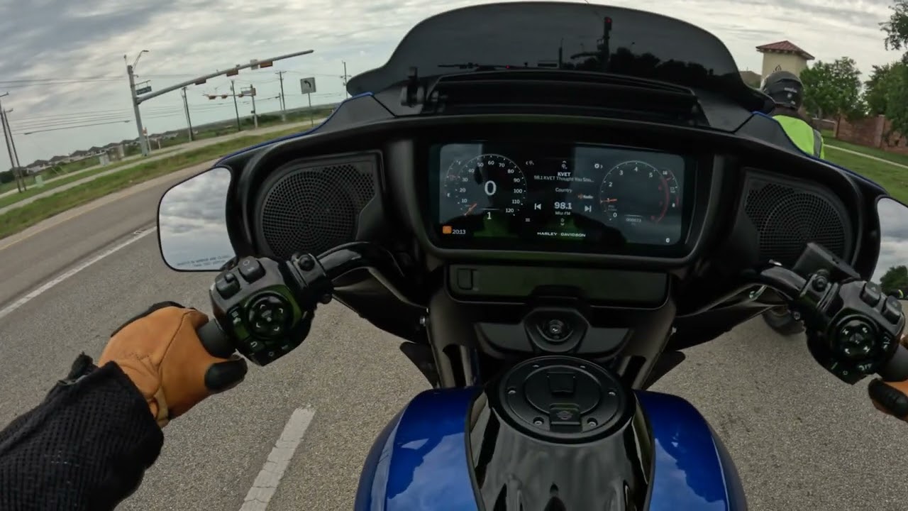 VLOG: Harley Demo Day!  My First Time on a 2024 Street Glide!