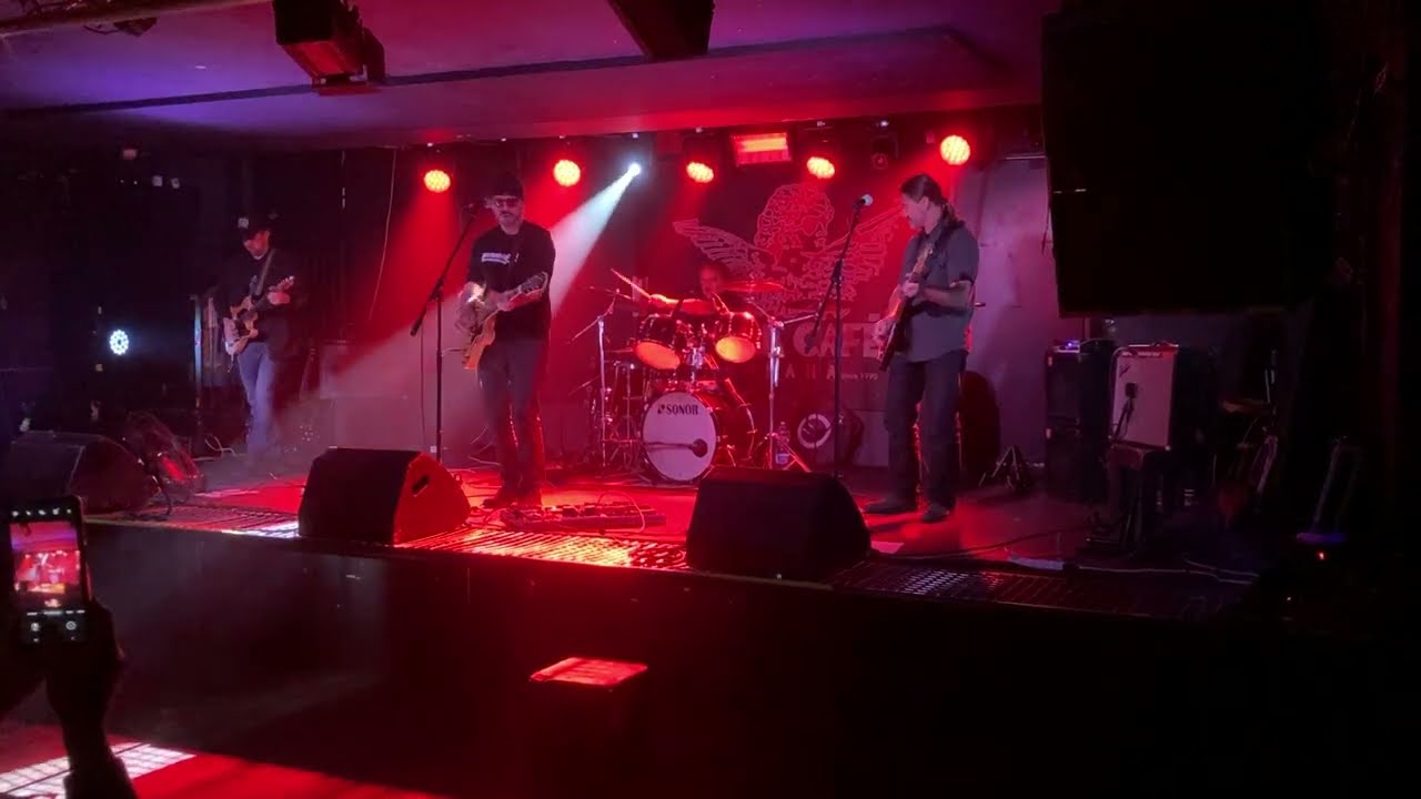 Phil Shoenfelt & Southern Cross v Rock Caf&eacute; 11/2022