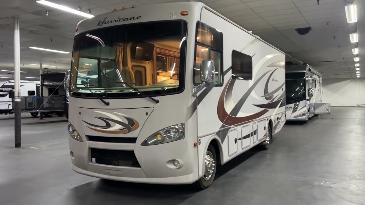 2014 Thor Hurricane 27K For Sale
