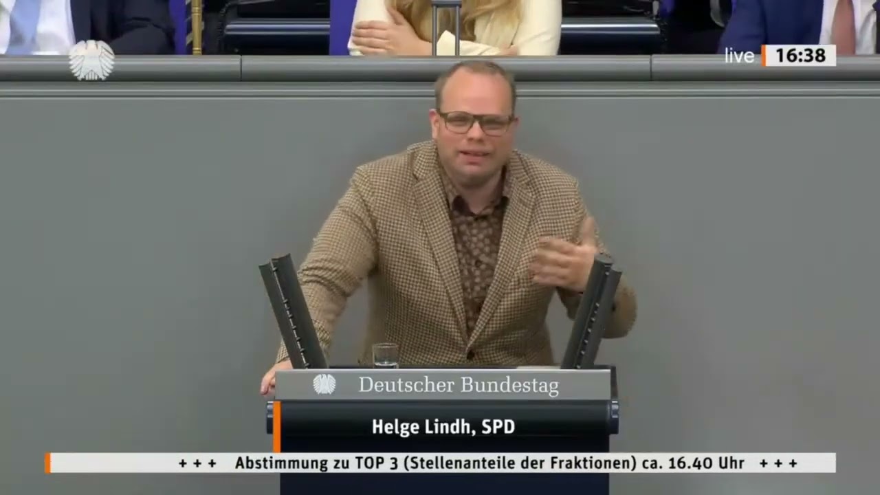 Helge Lindh: 