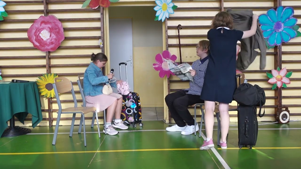 Dzień Matki 2025 - przedstawienie uczniów z kółka teatralnego (wersja 2)