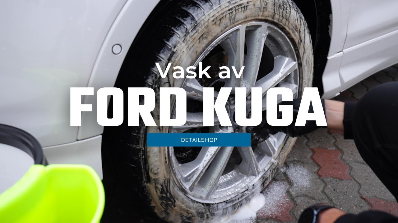 Vask av hvit Ford Kuga