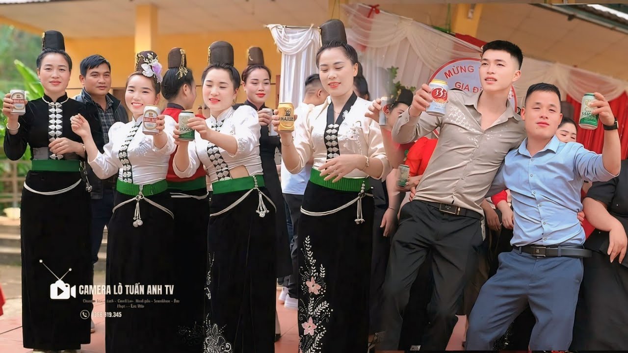 NHẢY QUÁ CĂNG TẠI BUỔI TIỆC TÂN GIA [GIA ĐÌNH: DOAN VIẾT_THÂN VIỆT] BẢN CHIỀNG LA XÃ CHIỀNG LA.