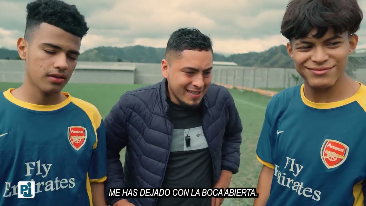 Sus padres no lo apoyaron en su sueño de ser futbolista, sin imaginar que llegaría a estas ligas.