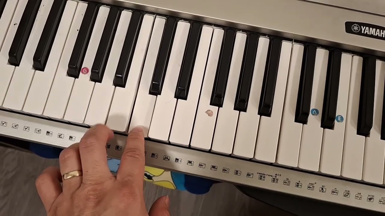  RITMO con batería en 🎹 PIANO YAMAHAYPG235 