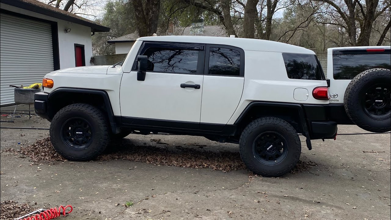 Toyota Fj cruiser  budget friendly roof rack off Amazon (TKM auto) very good quality 