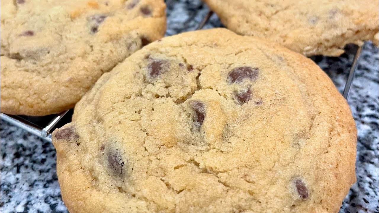 Soft & Dunkable Chocolate Chip Cookies