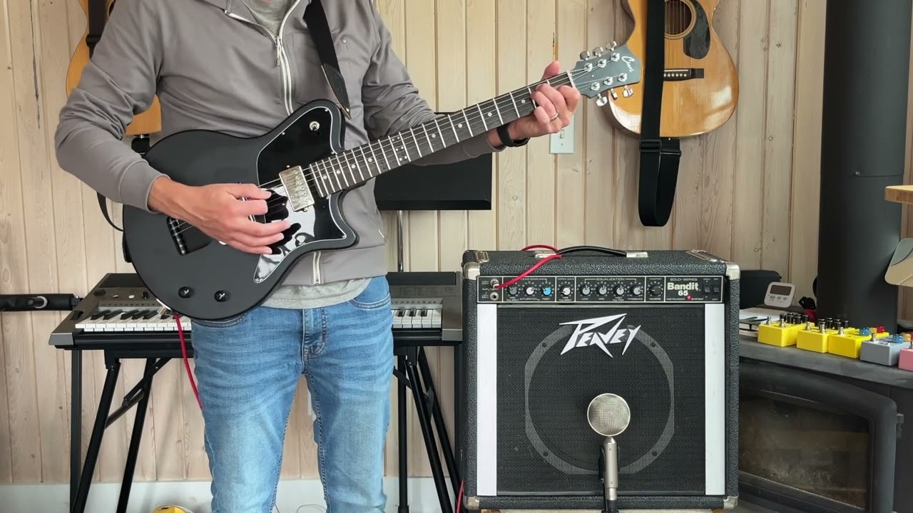 6 Minutes with a 1984 Peavey Bandit Solo Series 65 and a Ciari Ascender Guitar