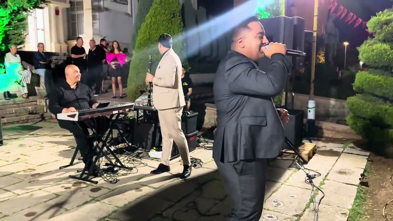 Mikel Rapaj -  Koncert ne Qytetin e Tepelenes (Live)