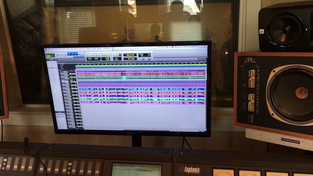 Steve Patrick, Barry Green, Mark Douthit, Doug, Mike hello horn soloed lessons with studio Musicians