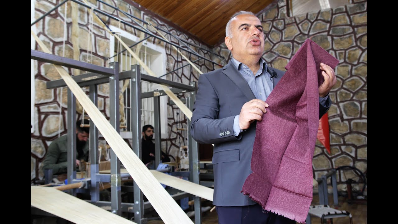 İngiliz Kraliyet Ailesi'nin Kumaşı Şal Şepik Eruh'ta Üretiliyor
