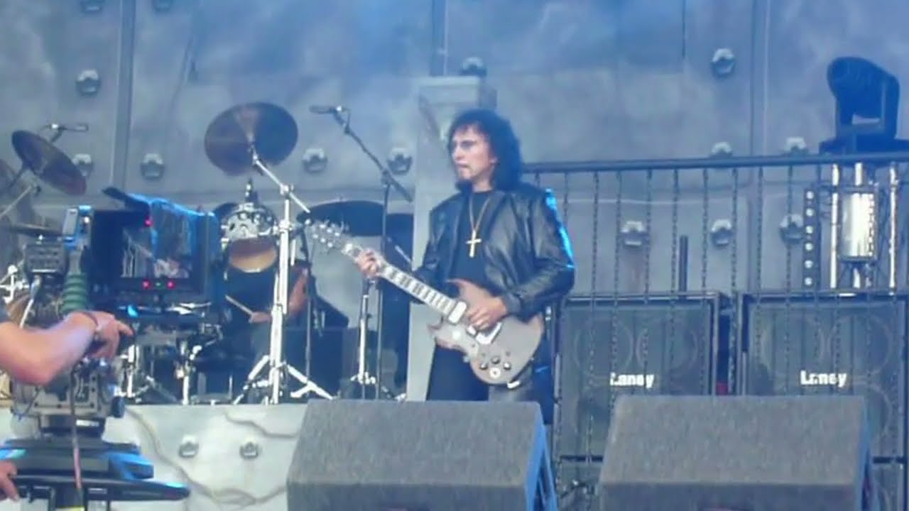 Heaven And Hell Falling Off The Edge Of The World Live High Voltage 2010