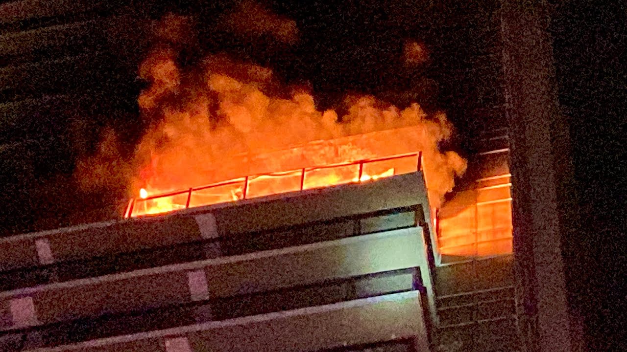 🌟 EARLY ARRIVAL 🌟 FDNY Manhattan 10-77 Box 1733 Fire on the 15th Floor out the Balcony