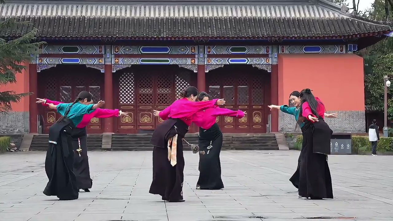 锅庄舞 嘎青