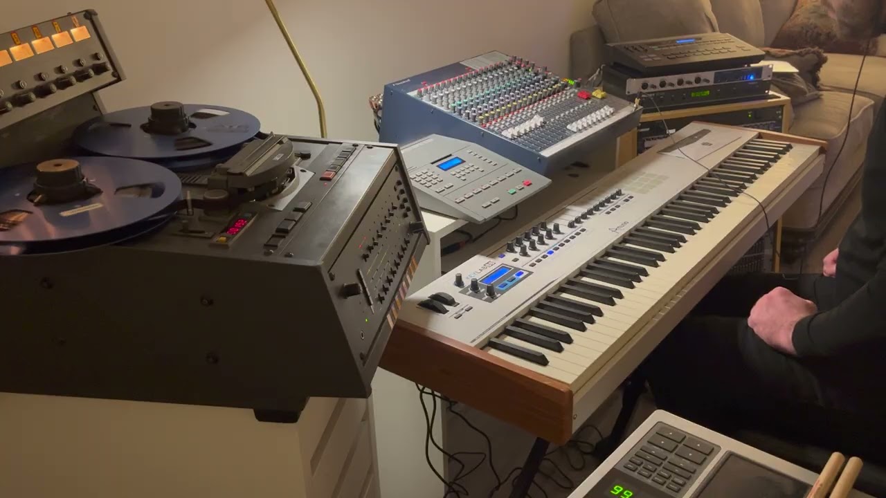 80's Darkwave Jam (Alesis MMT-8, E-MU Proteus, Yamaha RX11, Otari MX5050)
