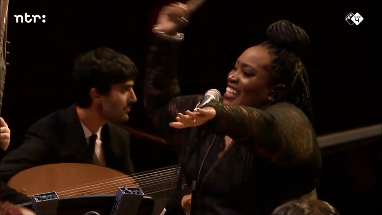 London Community Gospel Choir & Holland Baroque - Lift him up (Gospel Baroque)