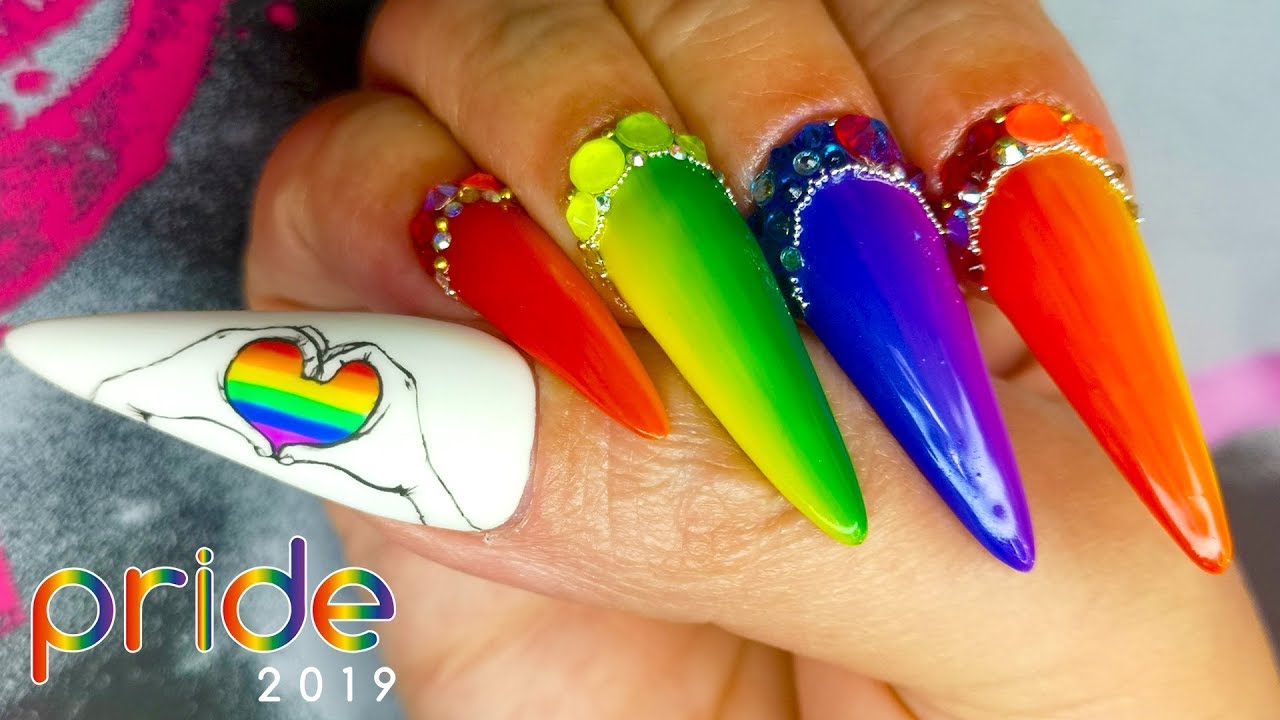 LGBT+ PRIDE RAINBOW OMBRE GEL POLISH DESIGN