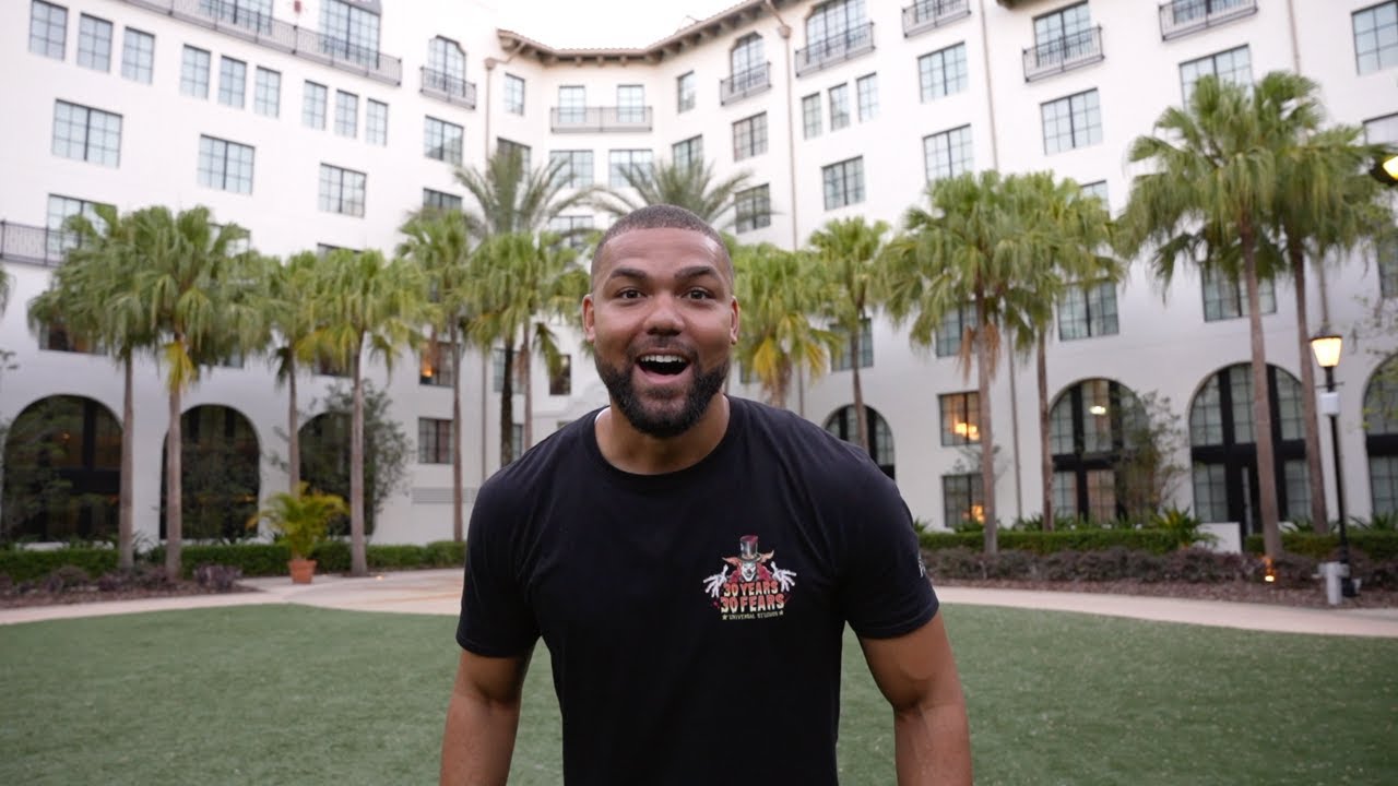 Staying at Universal’s Premier Hotel the Hard Rock Orlando | Steps Away From the Theme Parks!!
