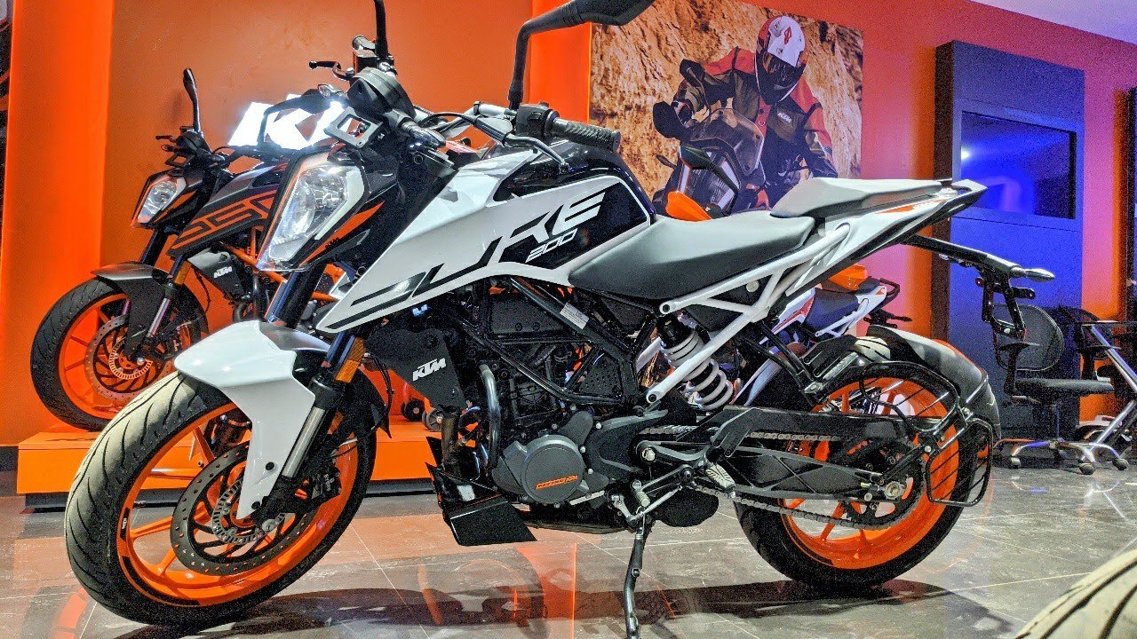 New 2020 KTM Duke 200 BS6!! Ceramic White Colour! New Changes | Walkaround & Honest Review
