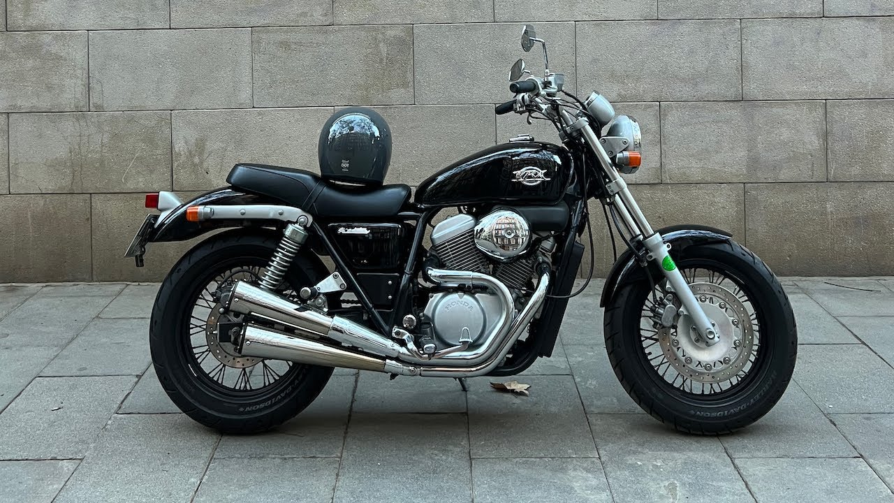 Honda VRX 400 Roadster - Review and General Info