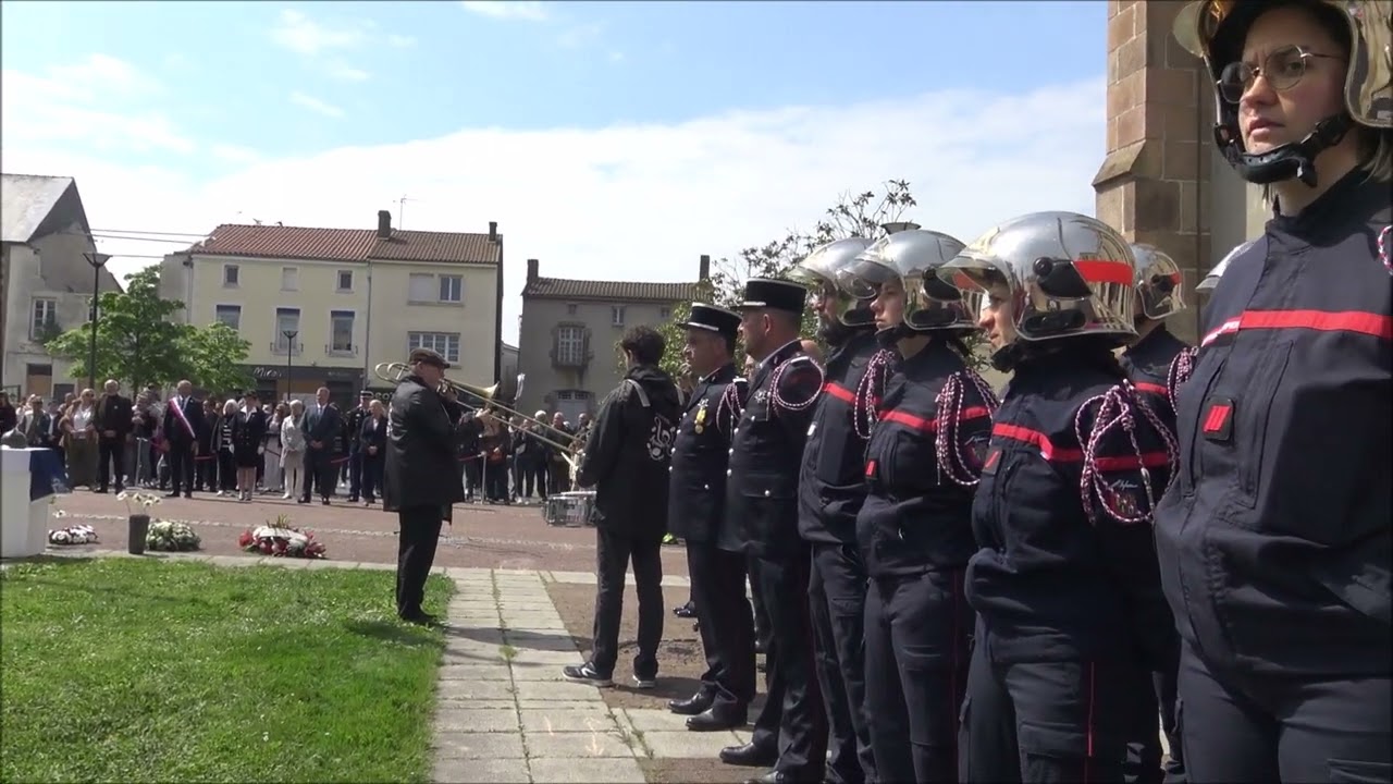 Le 8 mai 2025     Le chant des Partisans à la Cérémonie du souvenir .