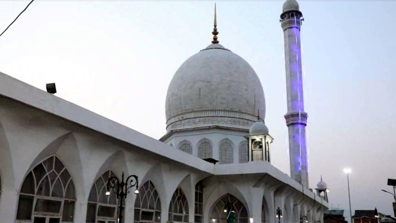 Eid Milad-un-Nabi Celebrated At Hazratbal Dargah