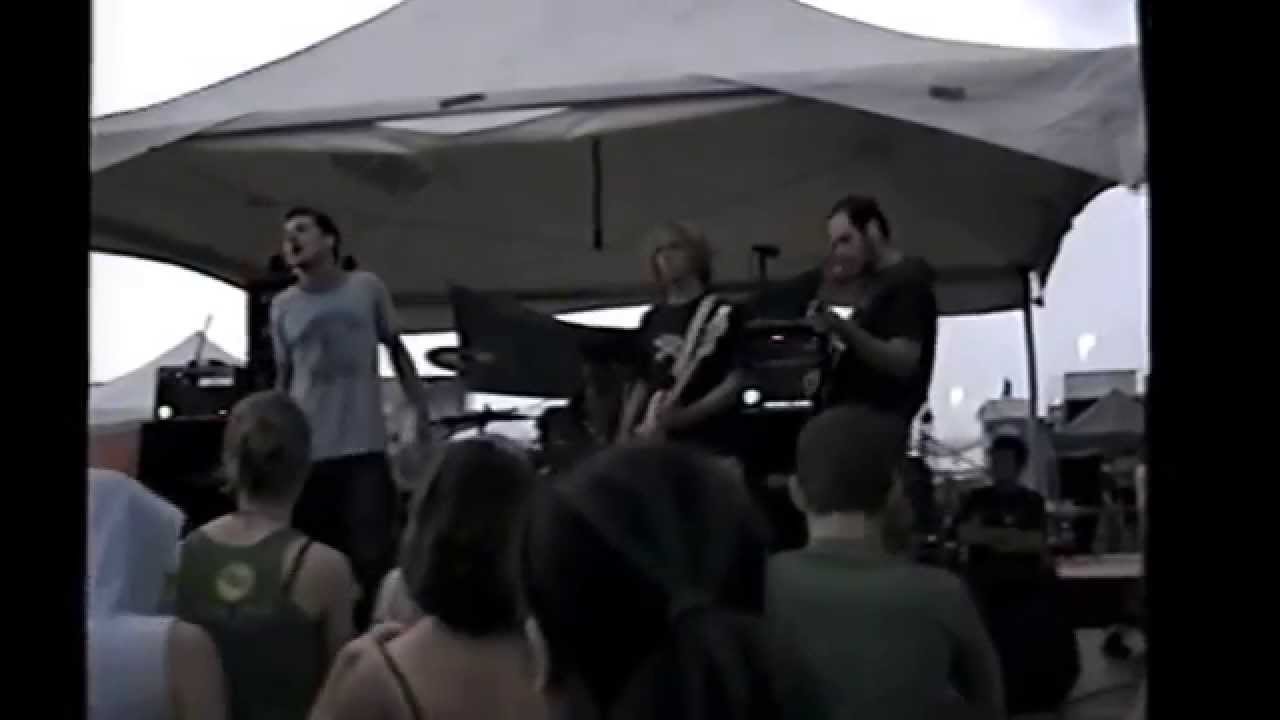 Staring Back ft. Greg Wood on 2004 Warped Tour
