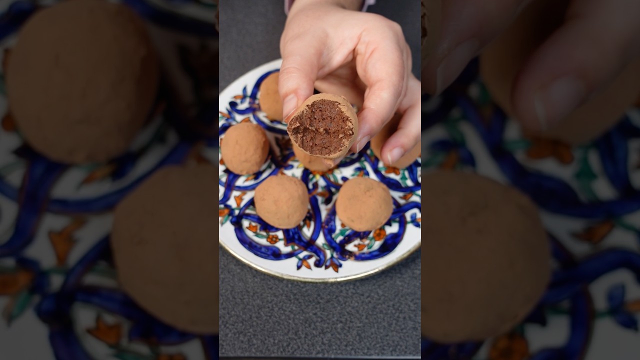 SANS SUCRE ! 🥳 Voici comment faire des TRUFFES VEGAN EN 4 INGR&Eacute;DIENTS 🎄