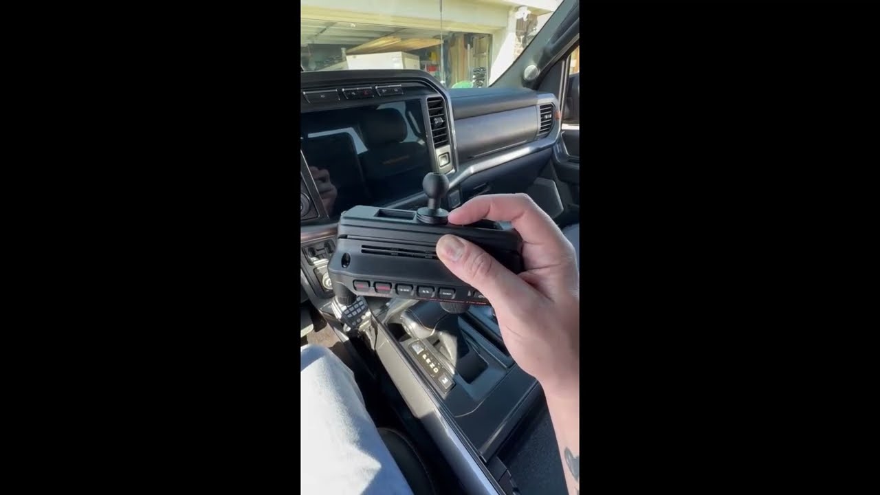 Yeasu FTM 500 Install in my F-150