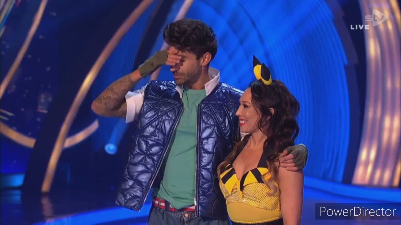 Chris Taylor and Robin Johnstone skating in Dancing On Ice (2/2/25)