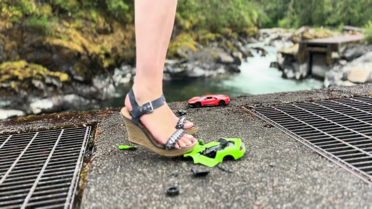 April and May crush a Mustang in their wedges. #crushexperiment #asmrcrush #oddlysatisfying