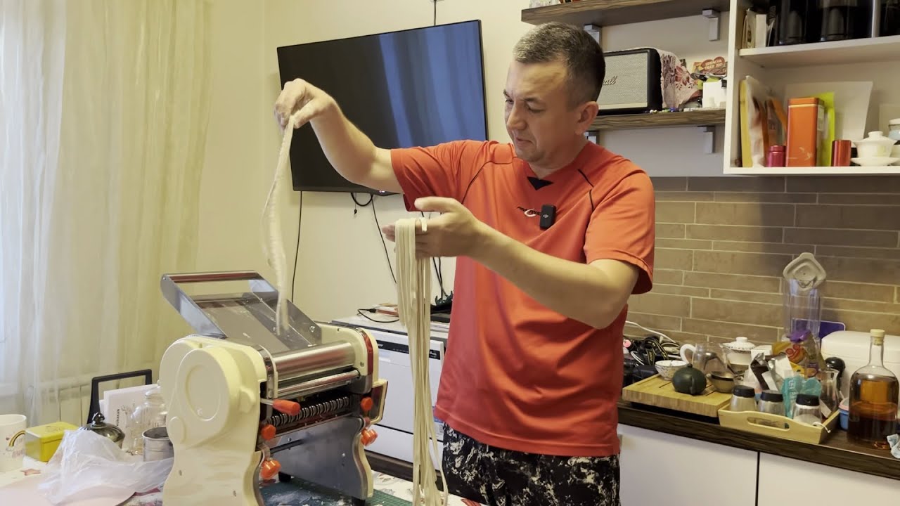 ТЕСТОРАСКАТКА-ЛАПШЕРЕЗКА ЭЛЕКТРИЧЕСКАЯ HURAKAN HKN-NM220H - ОБЗОР