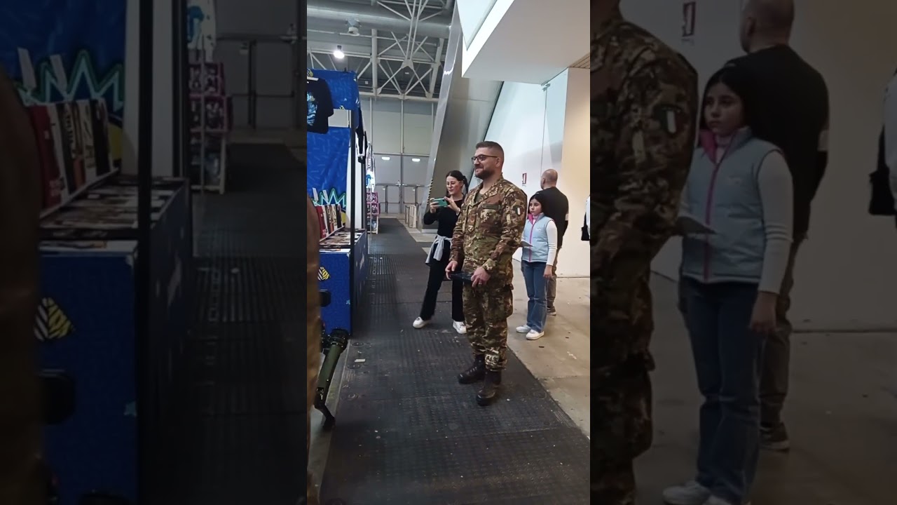 Robot Esercito Italiano al Romics #romics #fieradiroma #robot #esercito #esercitoitaliano