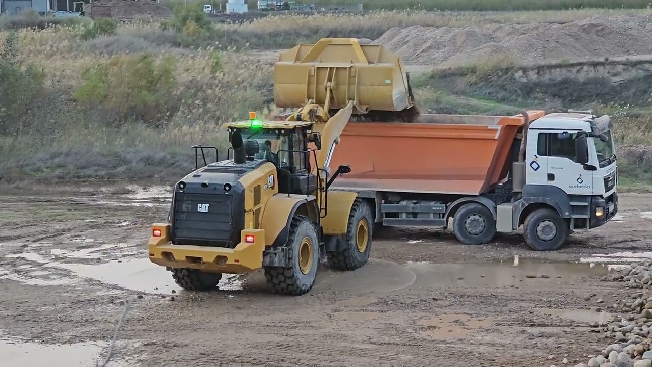 Caterpillar 972 Nex Gen - First Contact