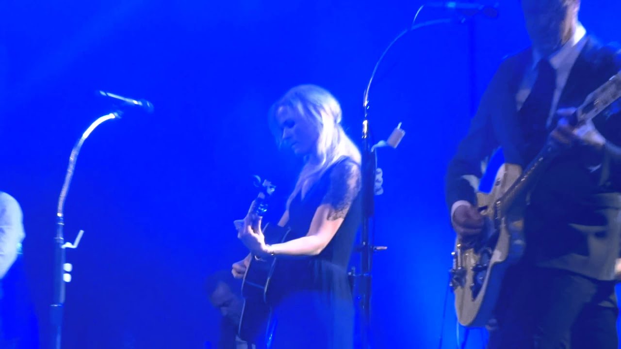 The Common Linnets - Love Goes On (live @ De Vereeniging, Nijmegen)