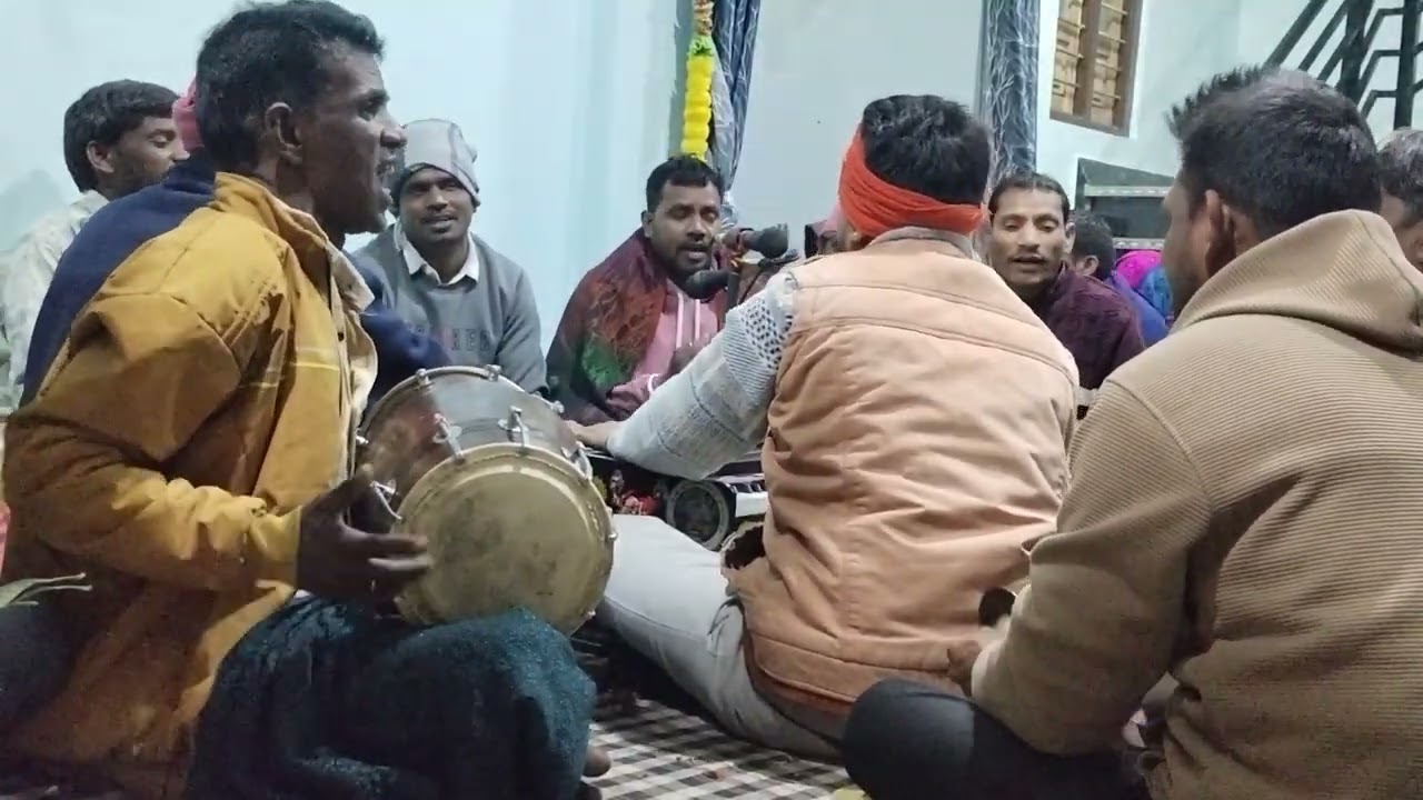नाची रे मीरा नाची रे मीरा घुंघरू बांद मीरा नाची रे #bhajan   #desibhajan 