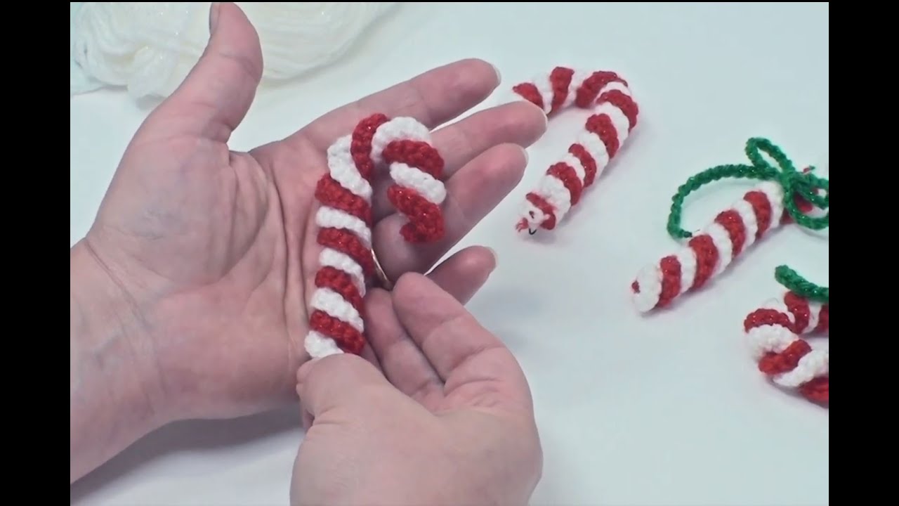 Bomboane pentru bradul de Craciun, acadea bastonas, candy cane, ornament crosetat