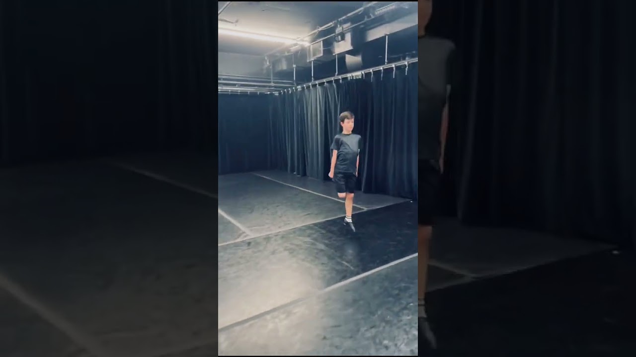 Мальчики тоже танцуют ирландский танец! ☘️ С Национальным днём мальчишеских танцев! (Великобритан...